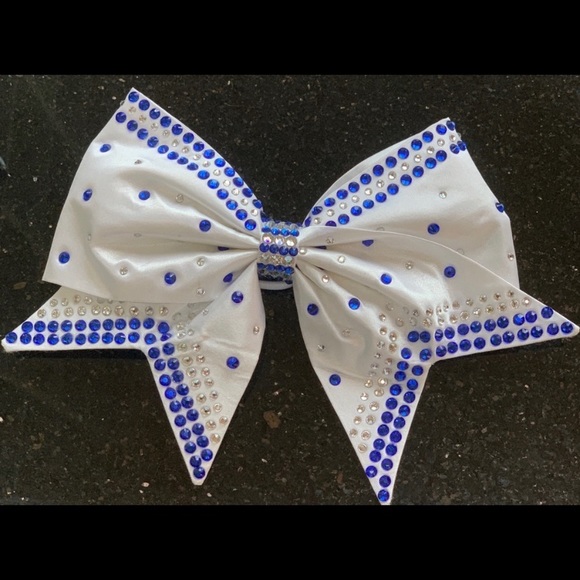 Cheer Bows - Picture 4 of 4